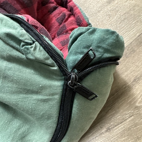 Vintage 70s Coleman Sleeping Bag Green Red Plaid Flannel Camping Outdoors Hiking - Picture 7 of 16